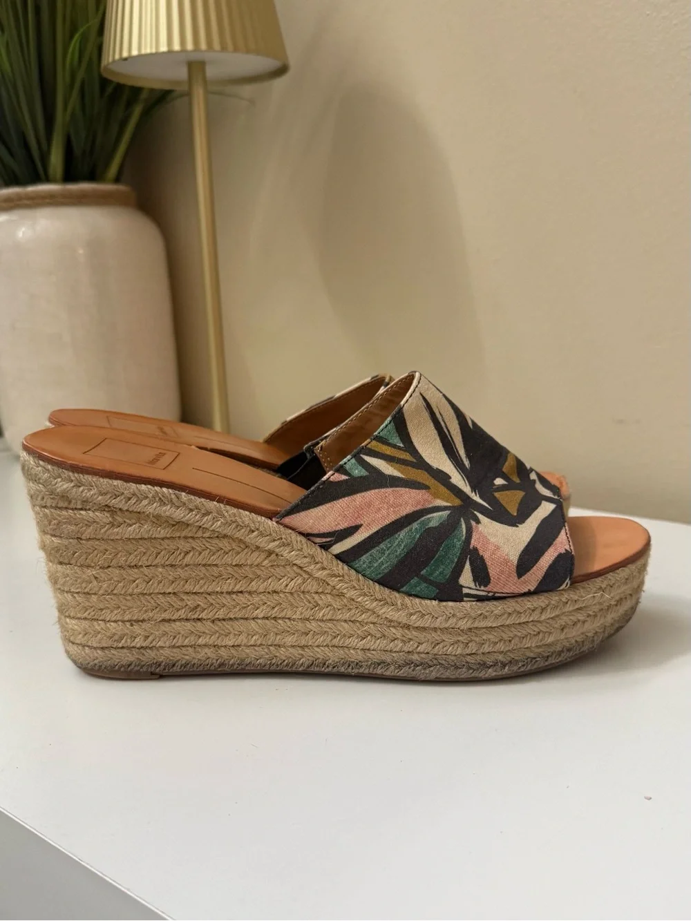 Dolce Vita Espadrille Wedge Sandal Shoe Size 8 Floral Hawaiian Tropical Palm